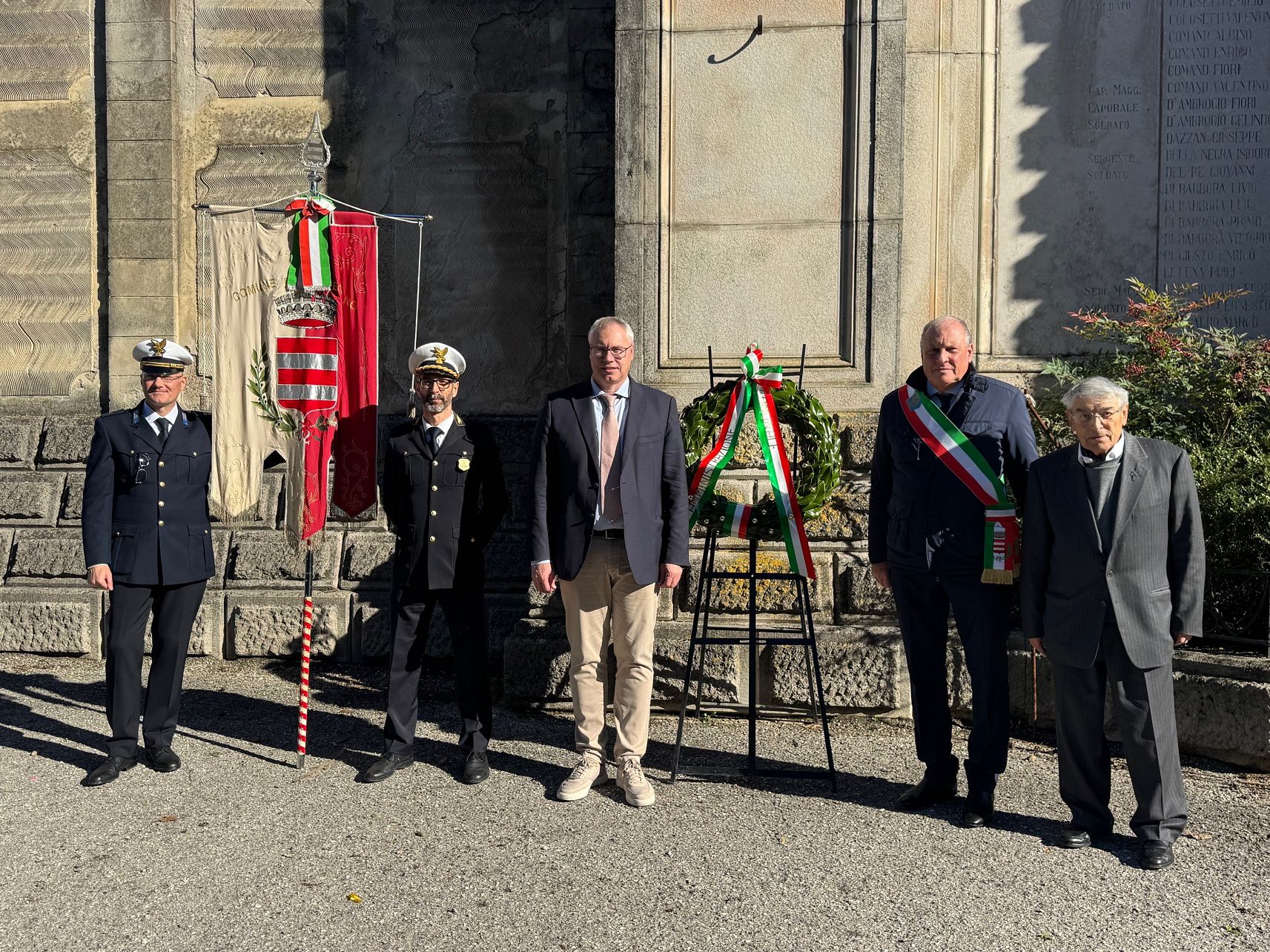 4 NOVEMBRE. BORDIN A MORTEGLIANO: RISPETTO PER CHI INDOSSA LA DIVISA